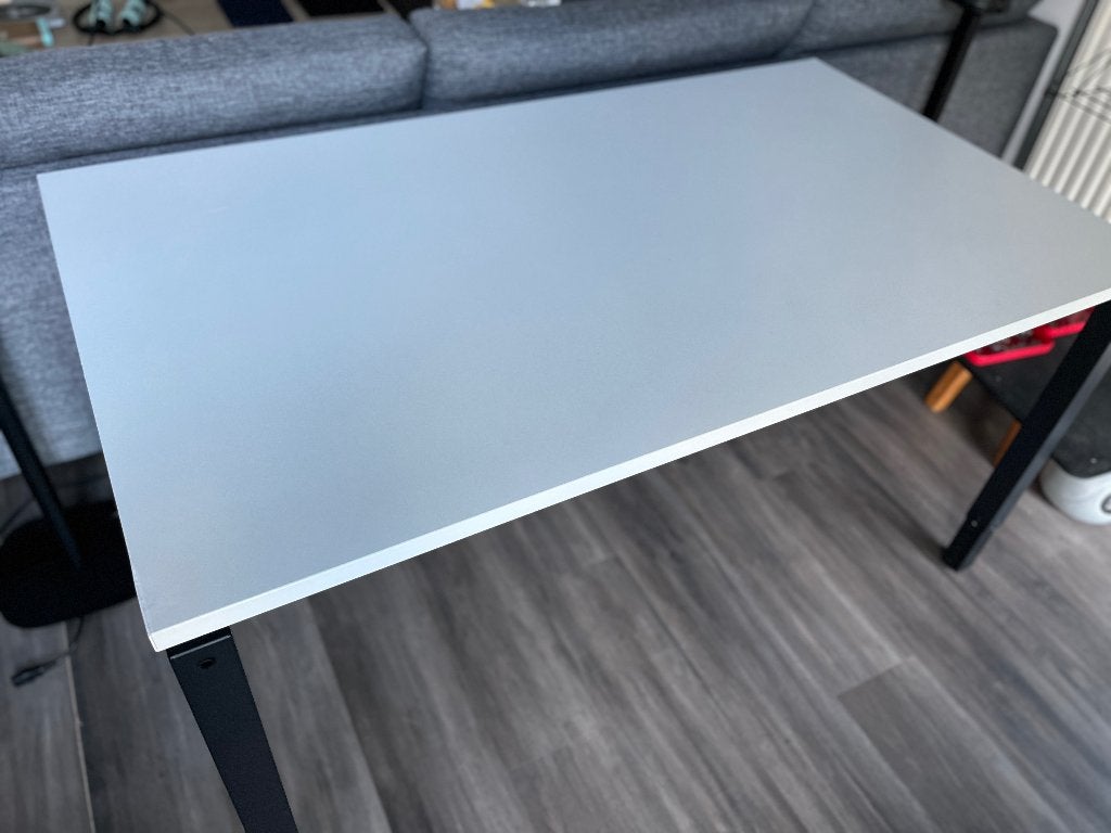 Bureau 140cm x 80cm (in hoogte verstelbaar) wit/zwart, Ophalen, Gebruikt, 140 cm, Metaal