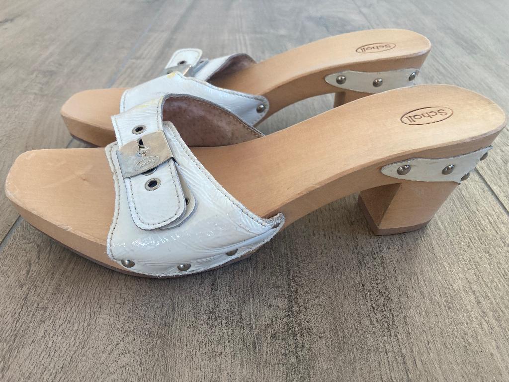 Halfhoge witte lederen kleppers Scholl mt 41, Scholl, Wit, Zo goed als nieuw, Sandalen of Muiltjes