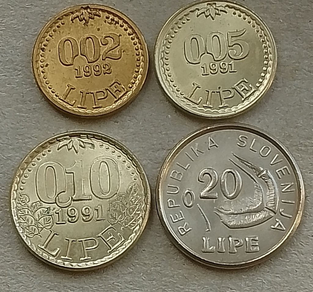 Slovenië, 4 handelstokens., Ophalen of Verzenden, Overige materialen, Buitenland