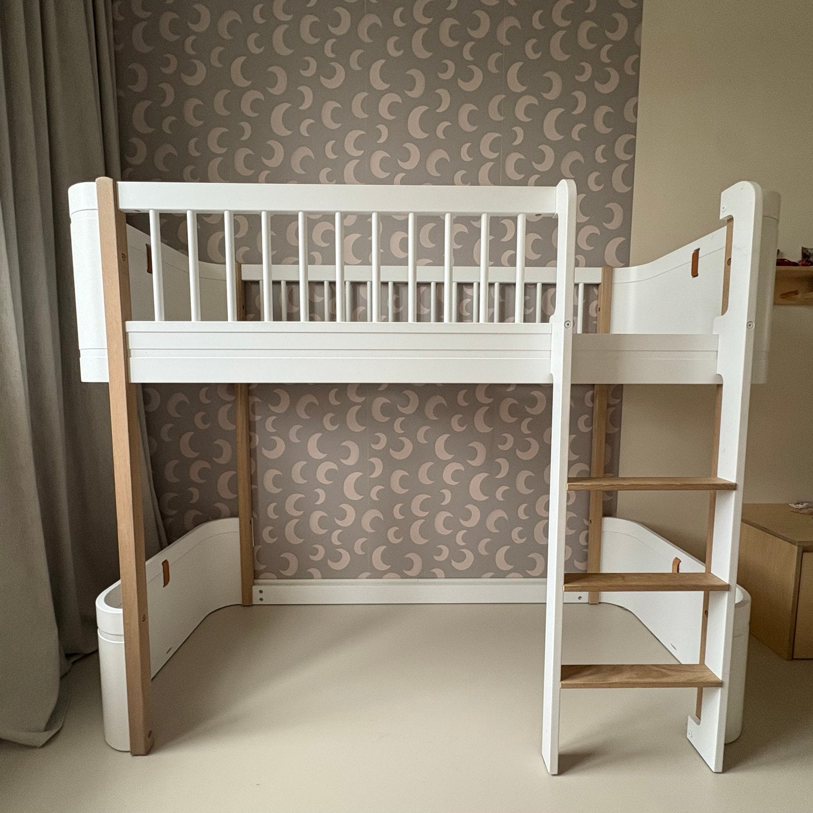 Oliver Furniture Wood Mini+ Laag Loftbed wit/eiken 68x168 cm, Ophalen, Minder dan 160 cm, 190 cm of minder, Zo goed als nieuw