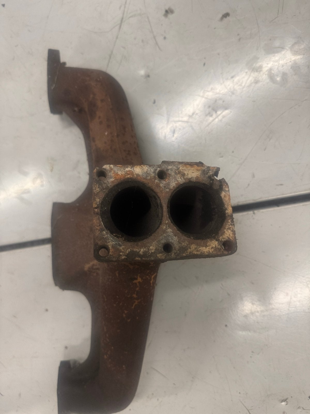 Opel CIH 20E uitlaatspruitstuk Kadett C (hoekje afgebroken), Ophalen of Verzenden, Gebruikt, Opel