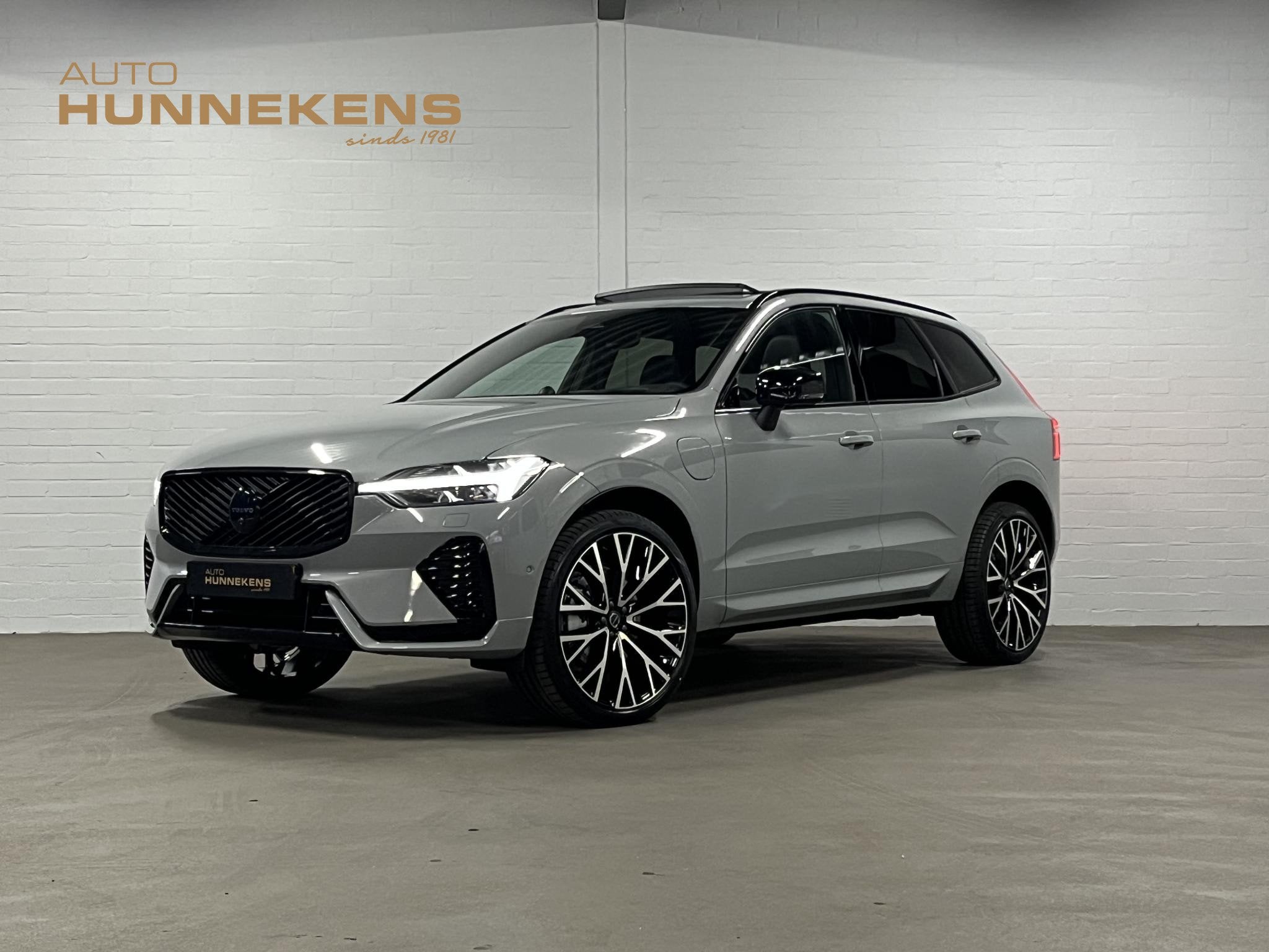 Volvo XC60 T8 PHEV AWD Ultra Black Edition Bowers & Wilkins, Automaat, 12 maanden, Euro 6, 4 cilinders