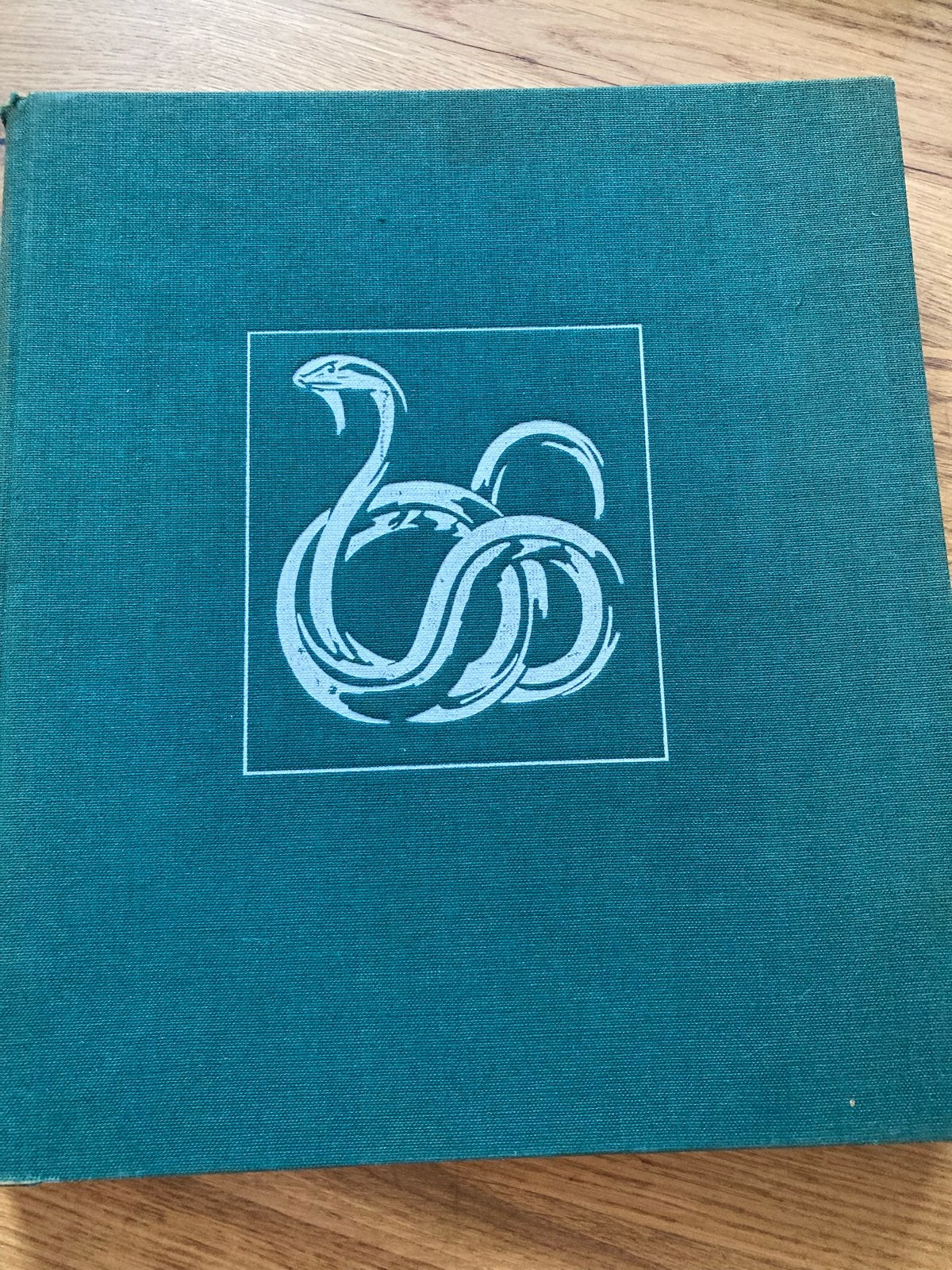 Mit gespaltener Zunge - Boek over slangen, Ophalen of Verzenden, Gelezen, Natuur algemeen