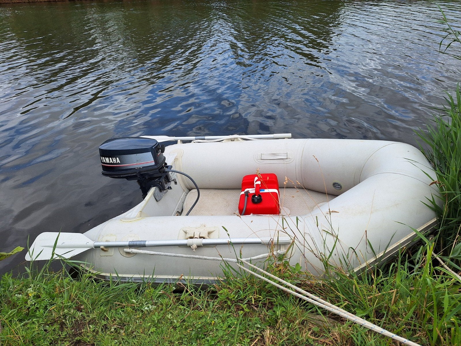 Quicksilver 230AD, zonder motor, Ophalen, Gebruikt