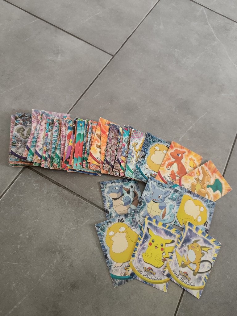 Pokemon kaarten topps, Hobby en Vrije tijd, Verzamelkaartspellen | Pokémon, Ophalen of Verzenden, Zo goed als nieuw, Meerdere kaarten