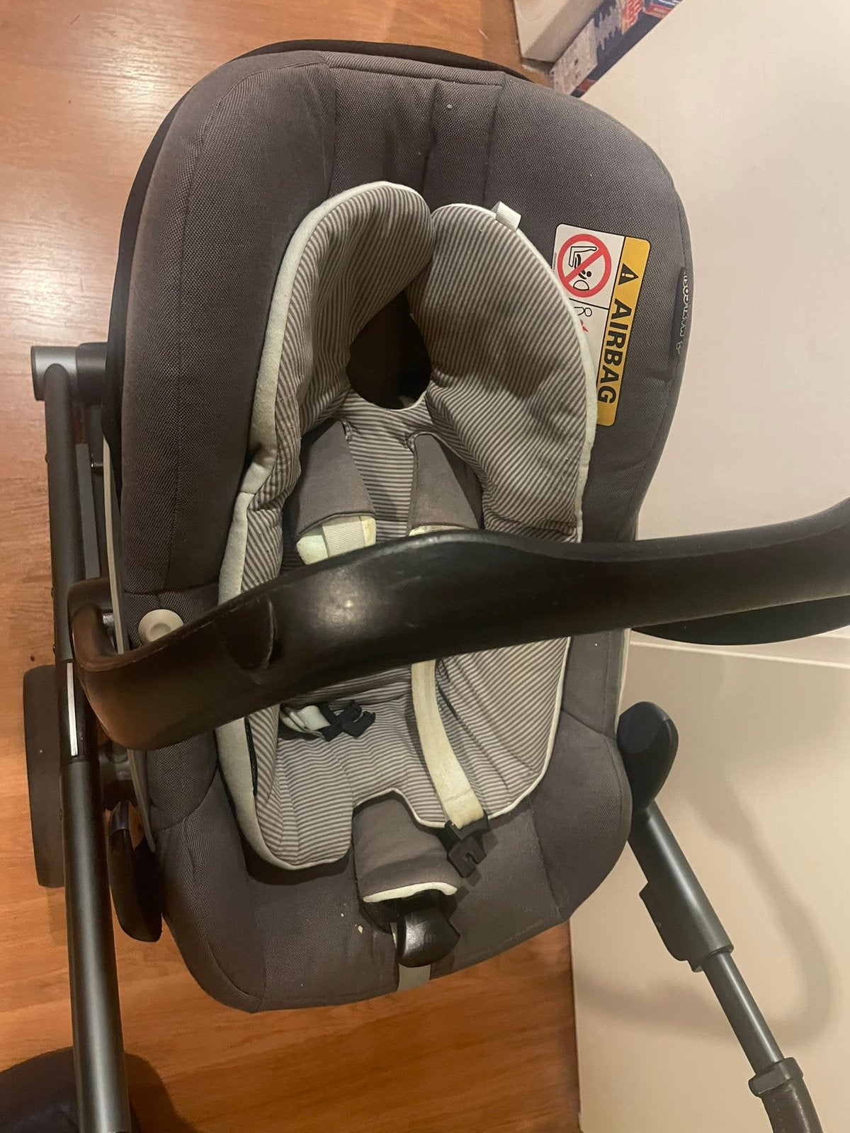 Mutsy kinderonderstel wieg adapter maxi cosi, Ophalen, Gebruikt, Overige typen