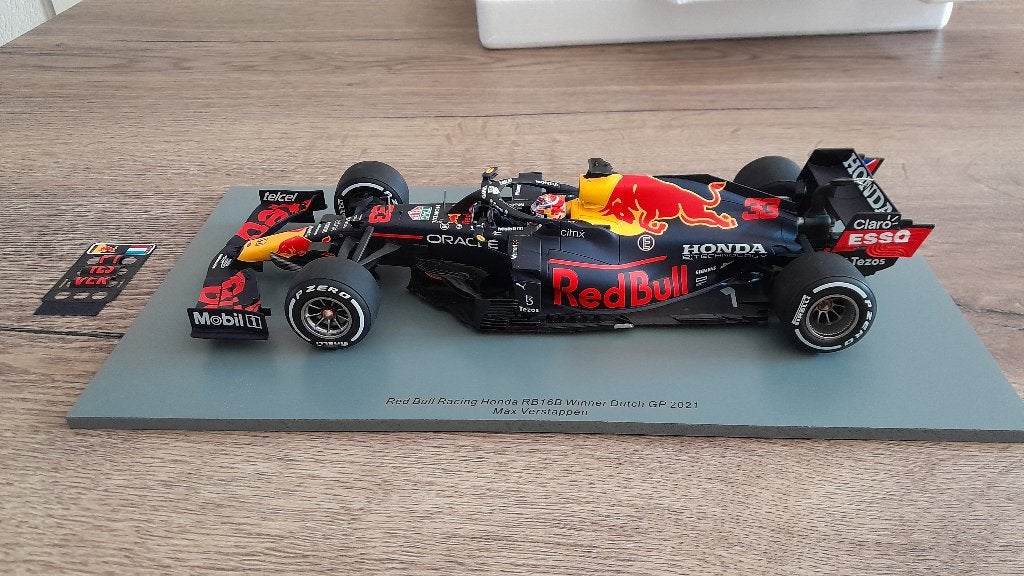 Max Verstappen RB16B Winner Dutch GP 2021 1:18., Hobby en Vrije tijd, Modelauto's | 1:18, Ophalen of Verzenden, Zo goed als nieuw