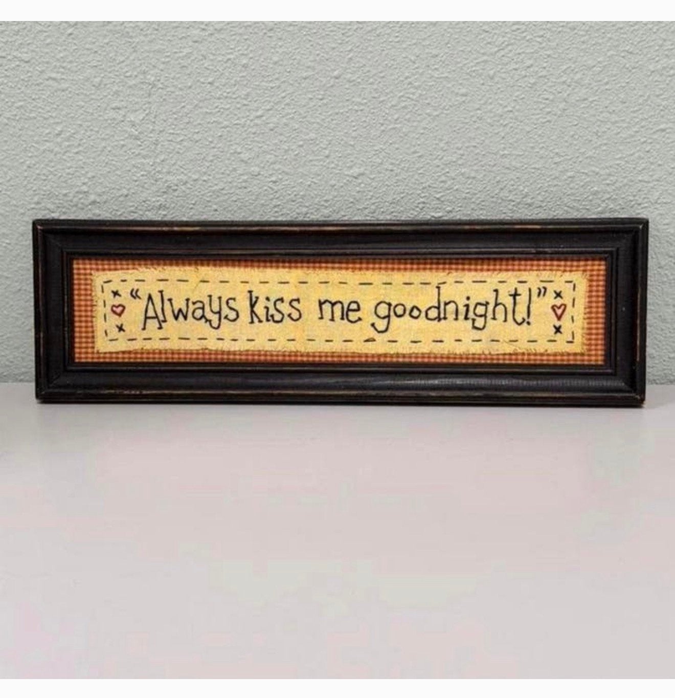 Vintage Houten Bordje – “Always kiss me goodnight!” – 40 cm, Ophalen of Verzenden, Zo goed als nieuw, H, H