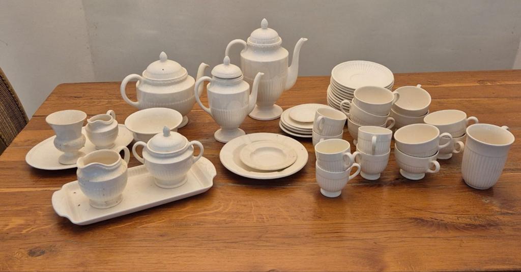 Uitgebreid Wedgwood servies - Wit porselein, Ophalen