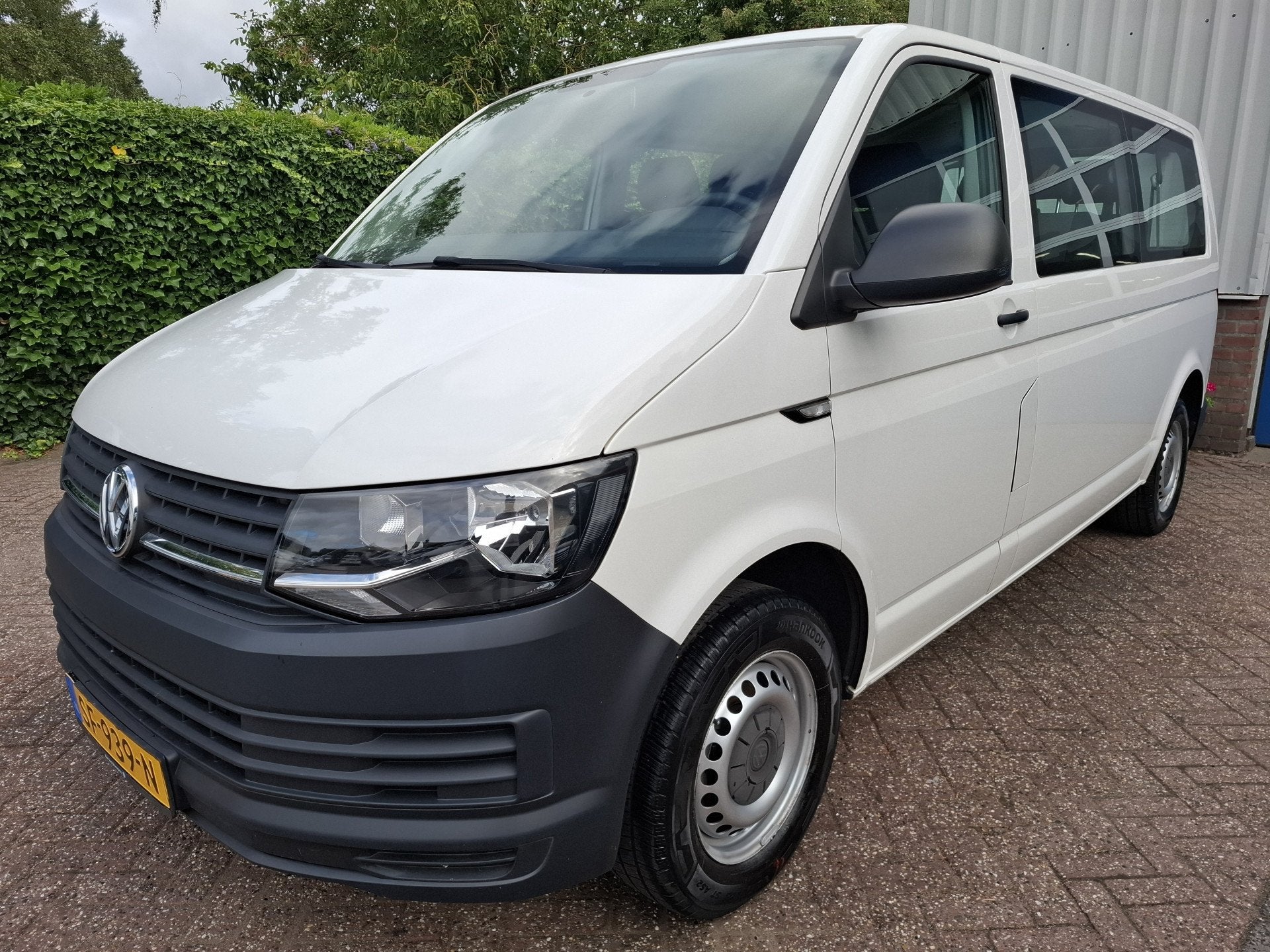 Volkswagen Transporter Kombi 2.0 TSI L2H1 25400.- INCL BTW 9, Stof, Gebruikt, Euro 6, 2500 kg