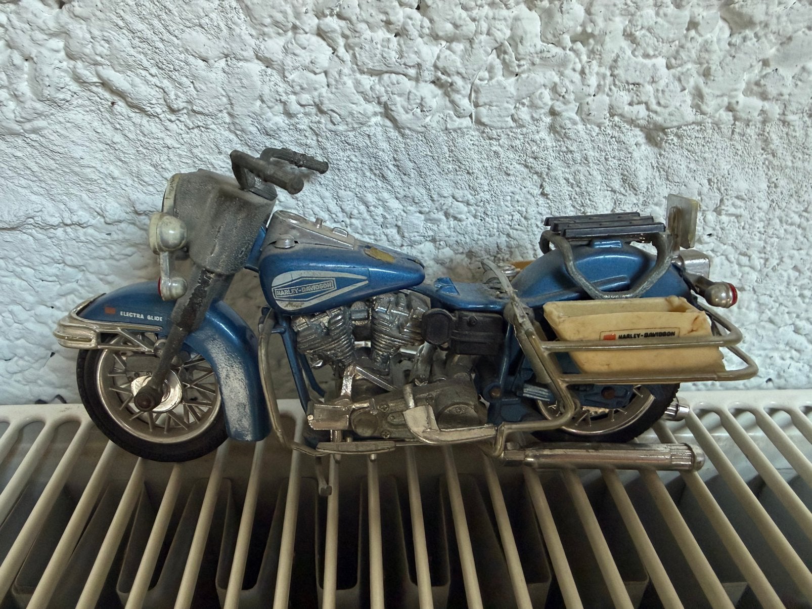 Harley Davidson Electra Glide 1973 miniatuur Polistil, Ophalen, Zo goed als nieuw, Motoren