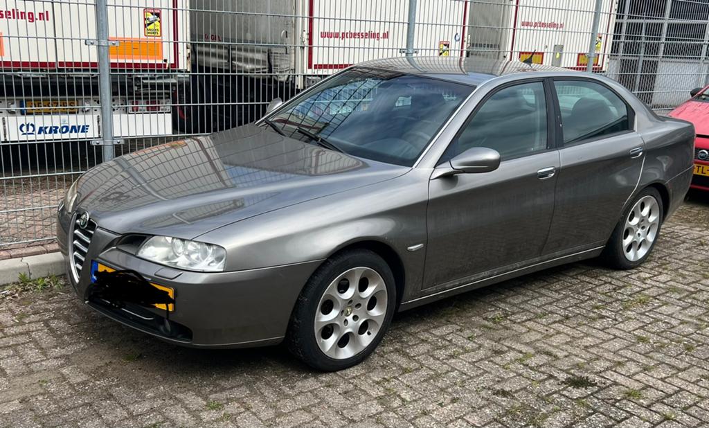 Alfa 166, Ophalen