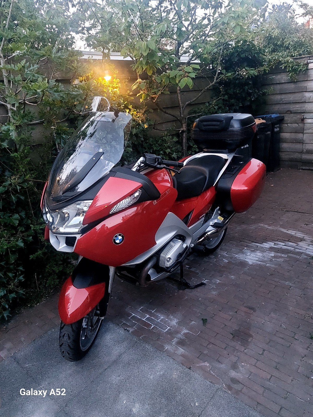 BMW R 1200 RT - Rode Toermotor met Topkoffer en Zijkoffers, 2 cilinders, 1196 cc, Gebruikt, Particulier