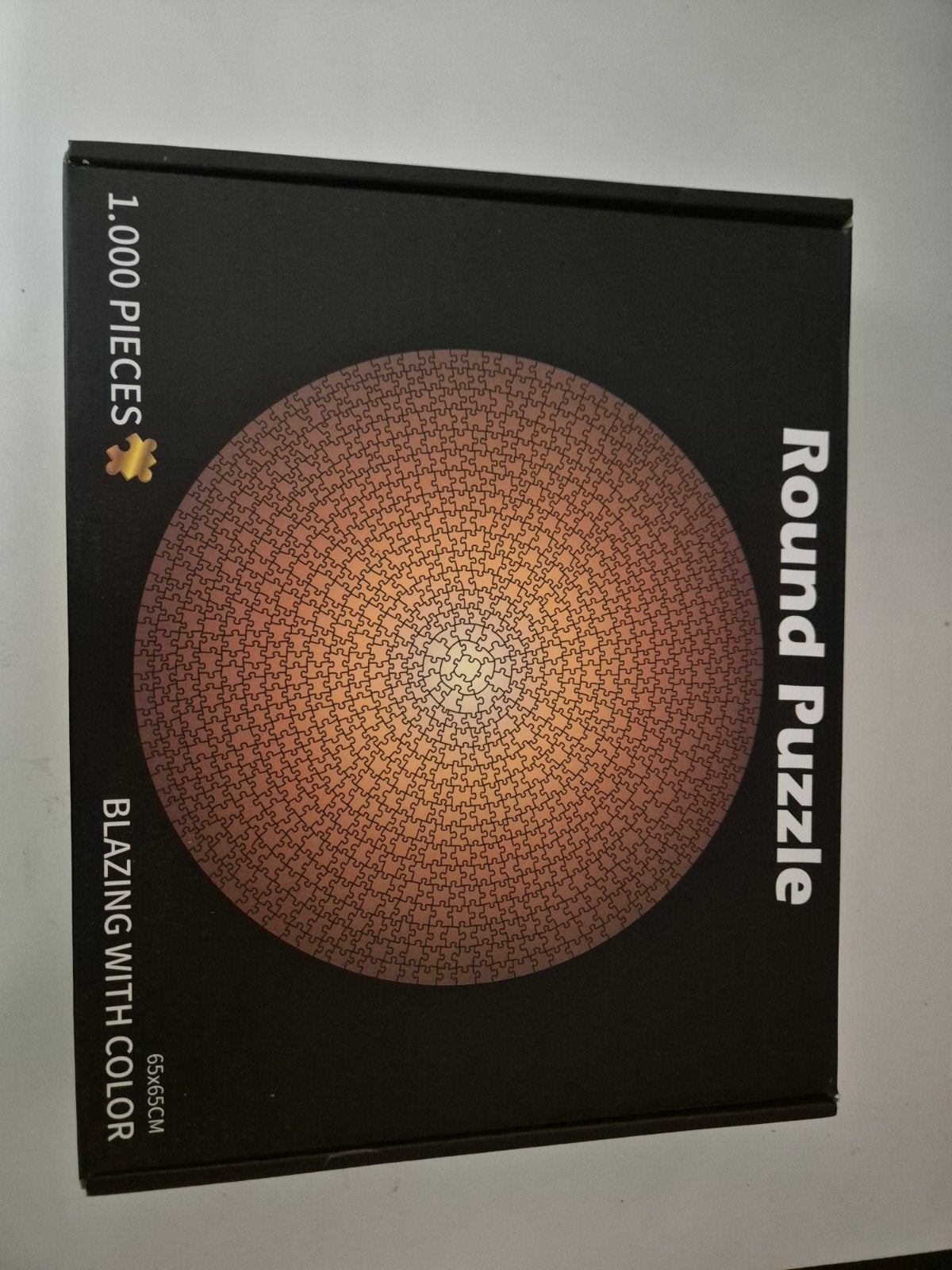Ronde legpuzzel 1000 stukjes - Blazing with Color, Hobby en Vrije tijd, Ophalen of Verzenden, 500 t/m 1500 stukjes, Zo goed als nieuw