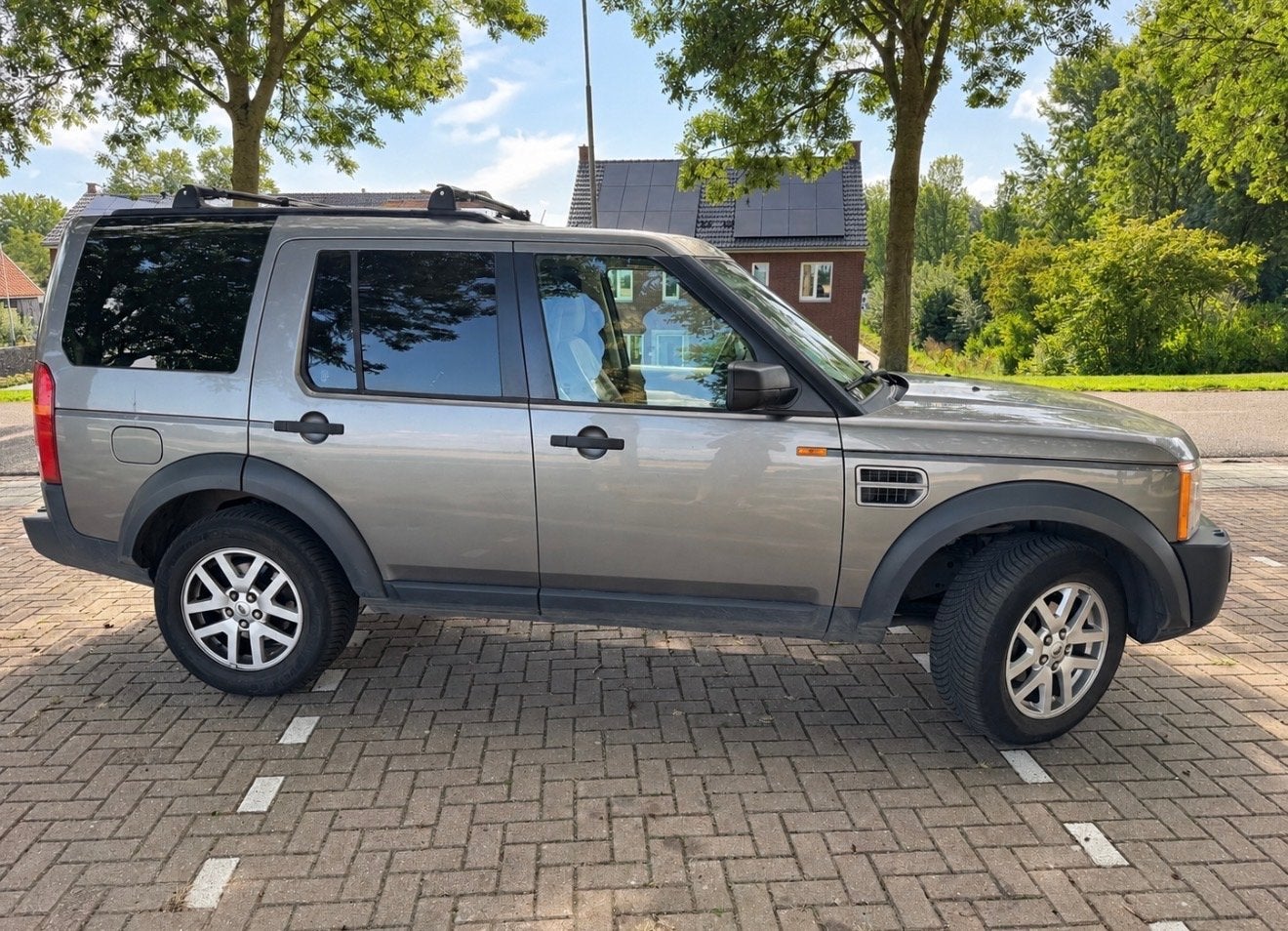 Land Rover 2007 Grijs, youngtimer met lage km stand!, Automaat, Beige, 190 pk, Bedrijf