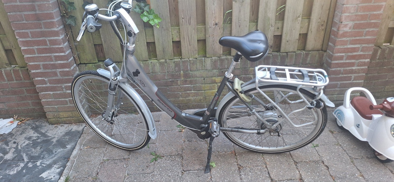 Sparta elektrische fiets, met oplader, Fietsen en Brommers, Sparta, Gebruikt, Ophalen of Verzenden, 51 tot 55 cm