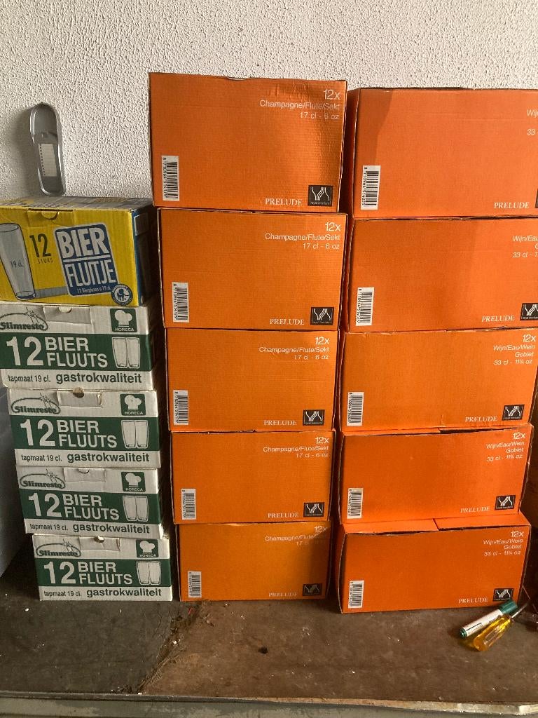 T.K. Partij Nieuw glaswerk. Wijnglazen Bierglazen Champagne, Ophalen, Nieuw, Overige typen