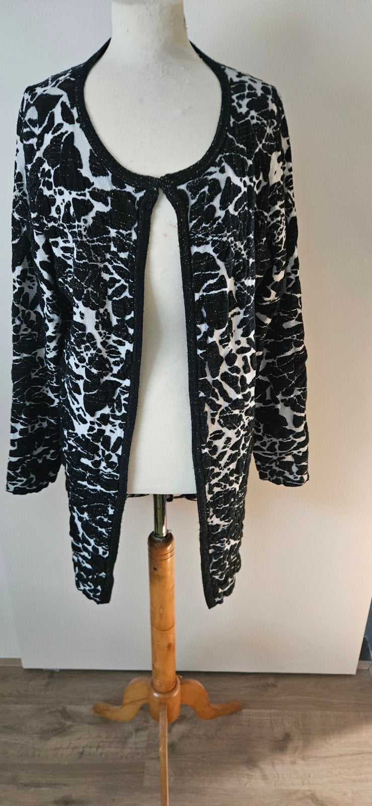 Vest, zwart/wit, Overige kleuren, Maat 46/48 (XL) of groter, Ophalen of Verzenden, Zo goed als nieuw