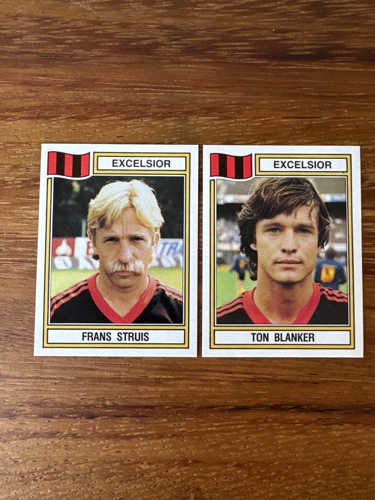 Panini Voetbal 1983 - Frans Struis & Ton Blanker Excelsior, Ophalen of Verzenden, Zo goed als nieuw, Stickers en Plaatjes