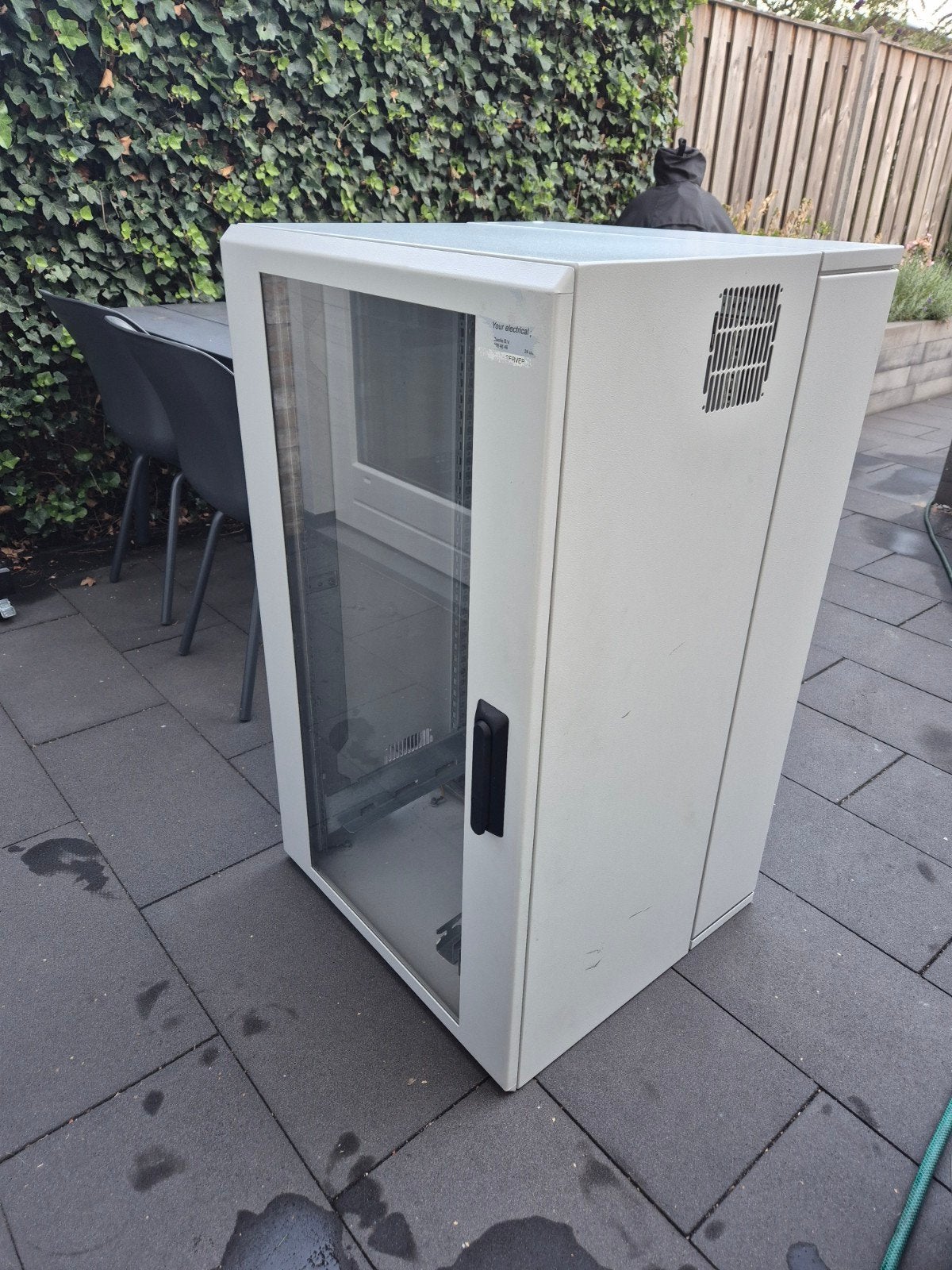 Serverkast 22U 575D, Ophalen, Gebruikt, Glas, Plaatstaal