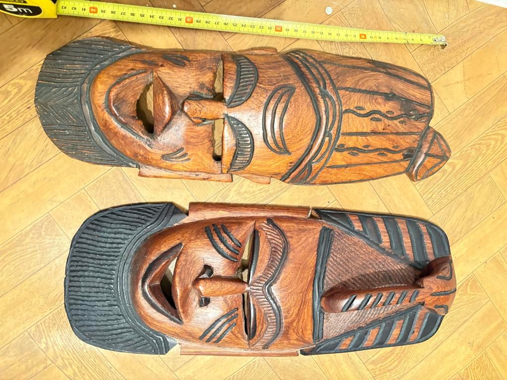Set van 2 handgesneden Afrikaanse houten maskers, Ophalen