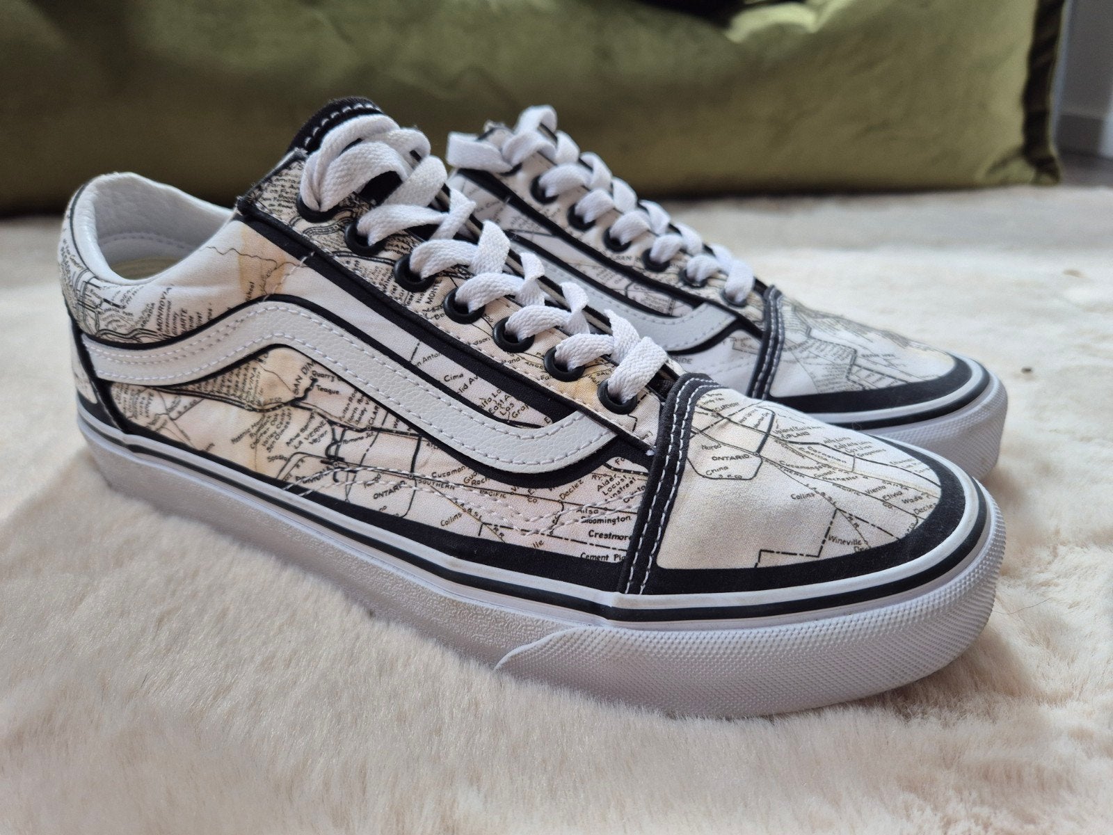 Vans Old Skool Moca Frances Stark/Map - Maat 40.5, Wit, Ophalen of Verzenden, Vans, Sneakers of Gympen