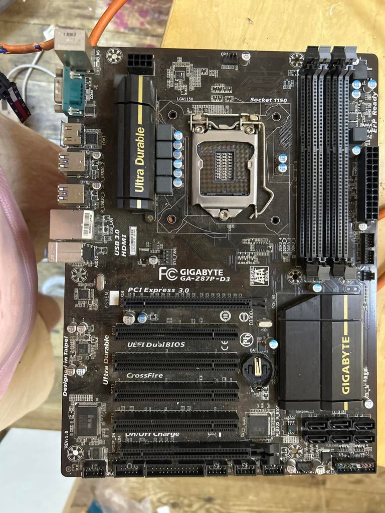GIGABYTE GA-Z87P-D3 moederbord, Ophalen of Verzenden, Gebruikt, Intel, DDR3