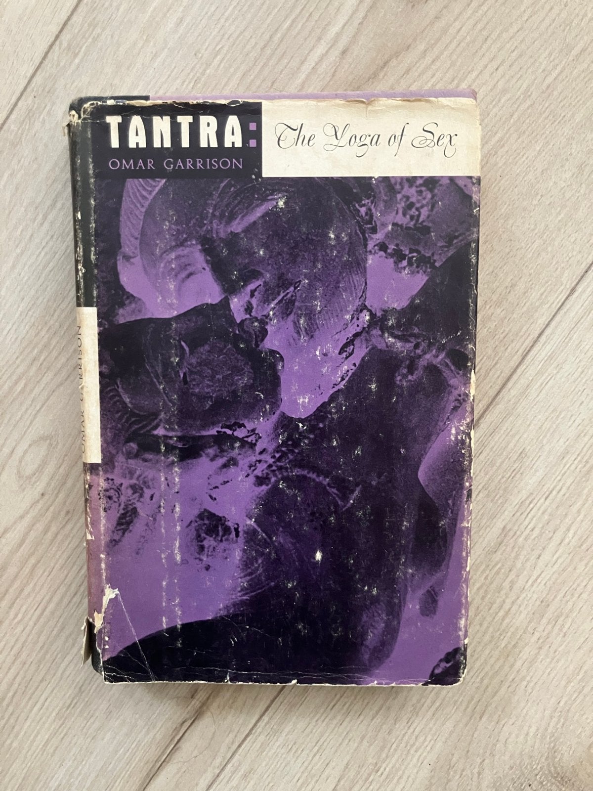 Tantra: The Yoga of Sex - Omar Garrison (Engels), Ophalen of Verzenden, Gelezen, Meditatie of Yoga, Achtergrond en Informatie