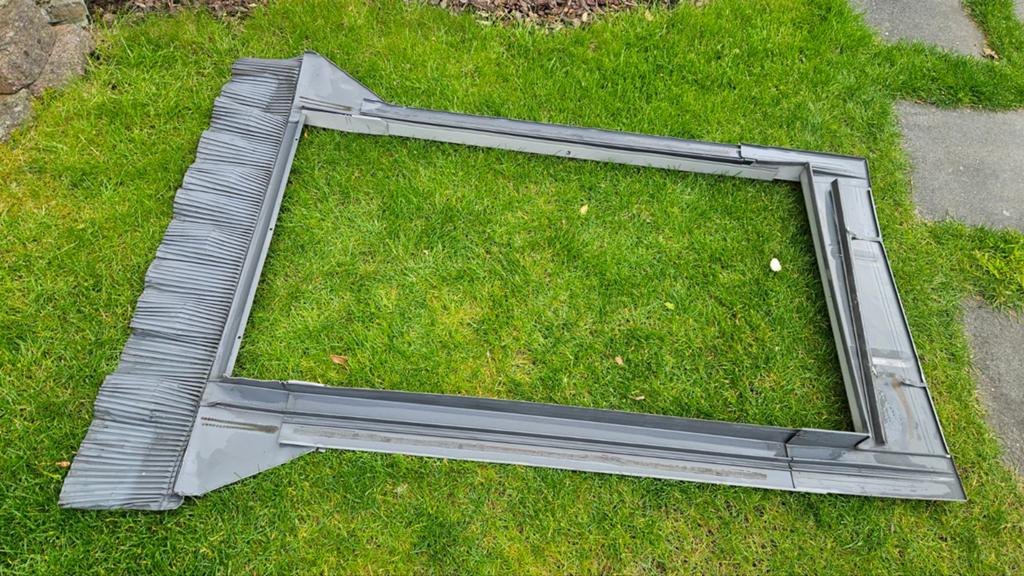 Velux gootstukken M08, Doe-het-zelf en Verbouw, Glas en Ramen, Ophalen, Dakraam