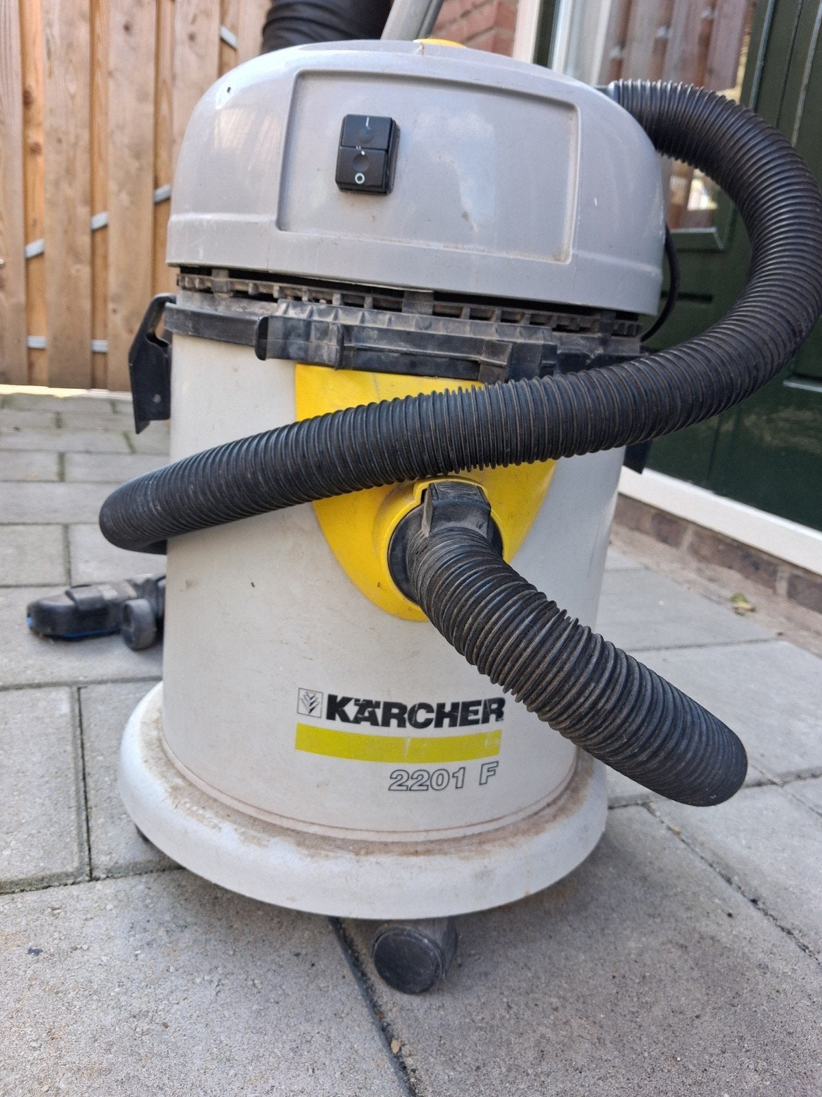 Kärcher 2201 F, Witgoed en Apparatuur, Gebruikt, Kärcher, Ophalen of Verzenden, Industriële stofzuiger