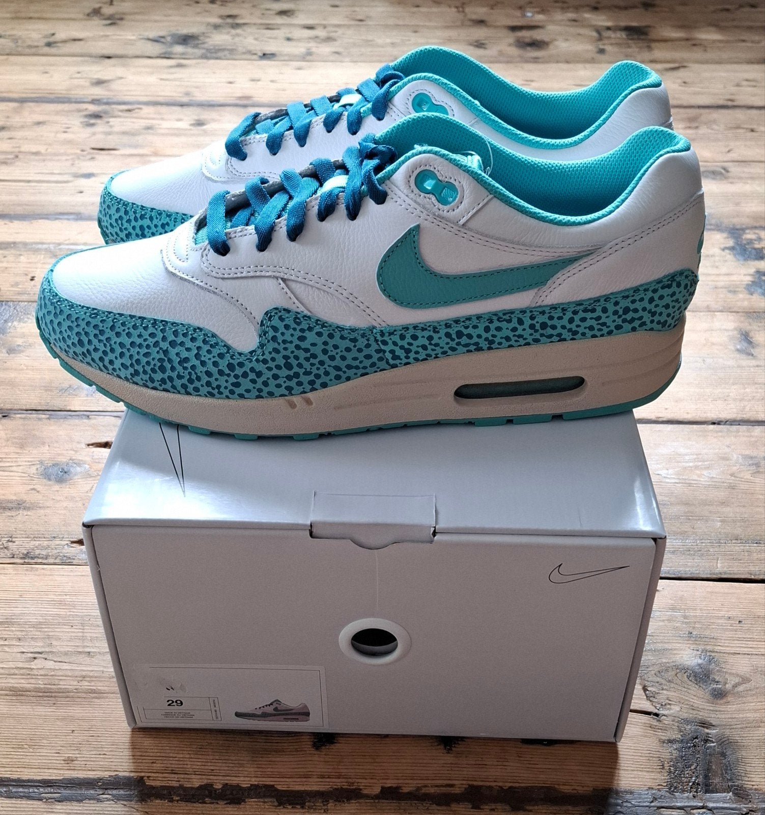 Nike Air Max 1 Safari By You Maat 45, Kleding | Heren, Schoenen, Overige kleuren, Nike, Nieuw, Ophalen of Verzenden