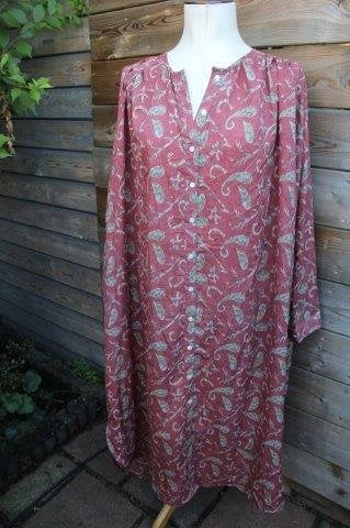 Jurk rood/ grijs Sissel Edelbo mt 0/S (L) Maxi dress Vast OP, Kleding | Dames, Jurken, Zo goed als nieuw, Maat 42/44 (L), Rood