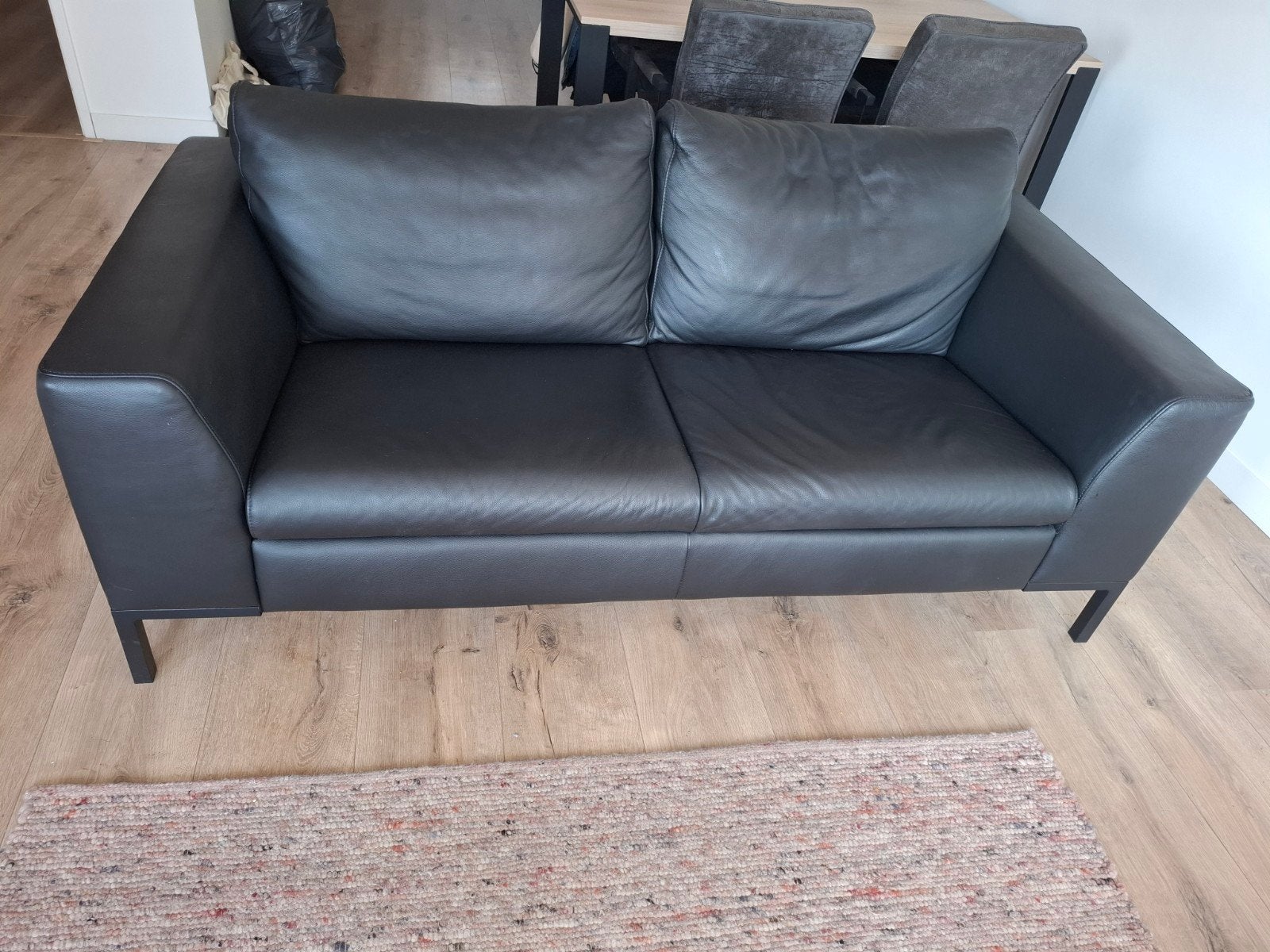 Zwarte leren bank, Ophalen, 150 tot 200 cm, Zo goed als nieuw, Rechte bank
