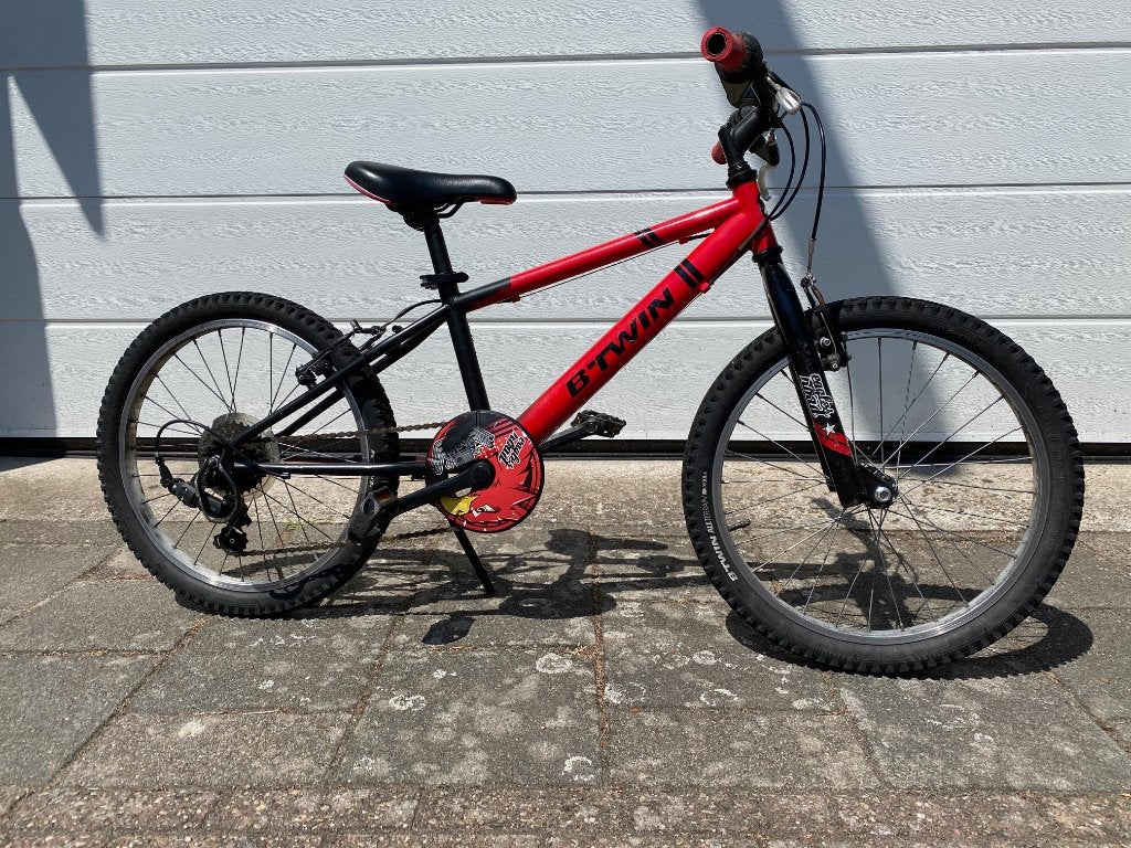B'Twin Racing Boy 320 kinderen van 6 tot 8 jaar oud 40,-, Ophalen, Gebruikt, Staal, Velgrem