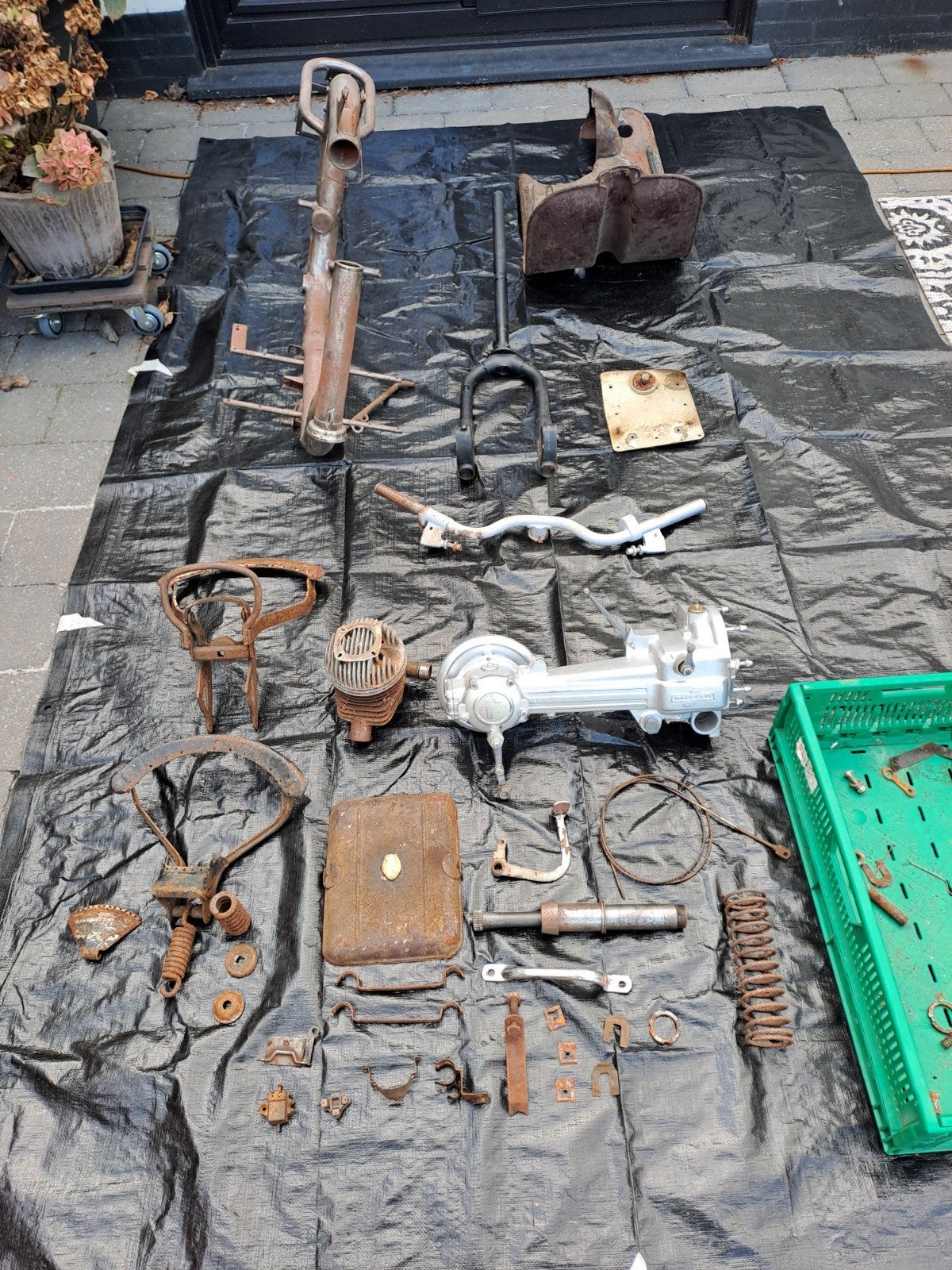Lambretta F-type en dus ook deels E-type onderdelen., Ophalen, Gebruikt
