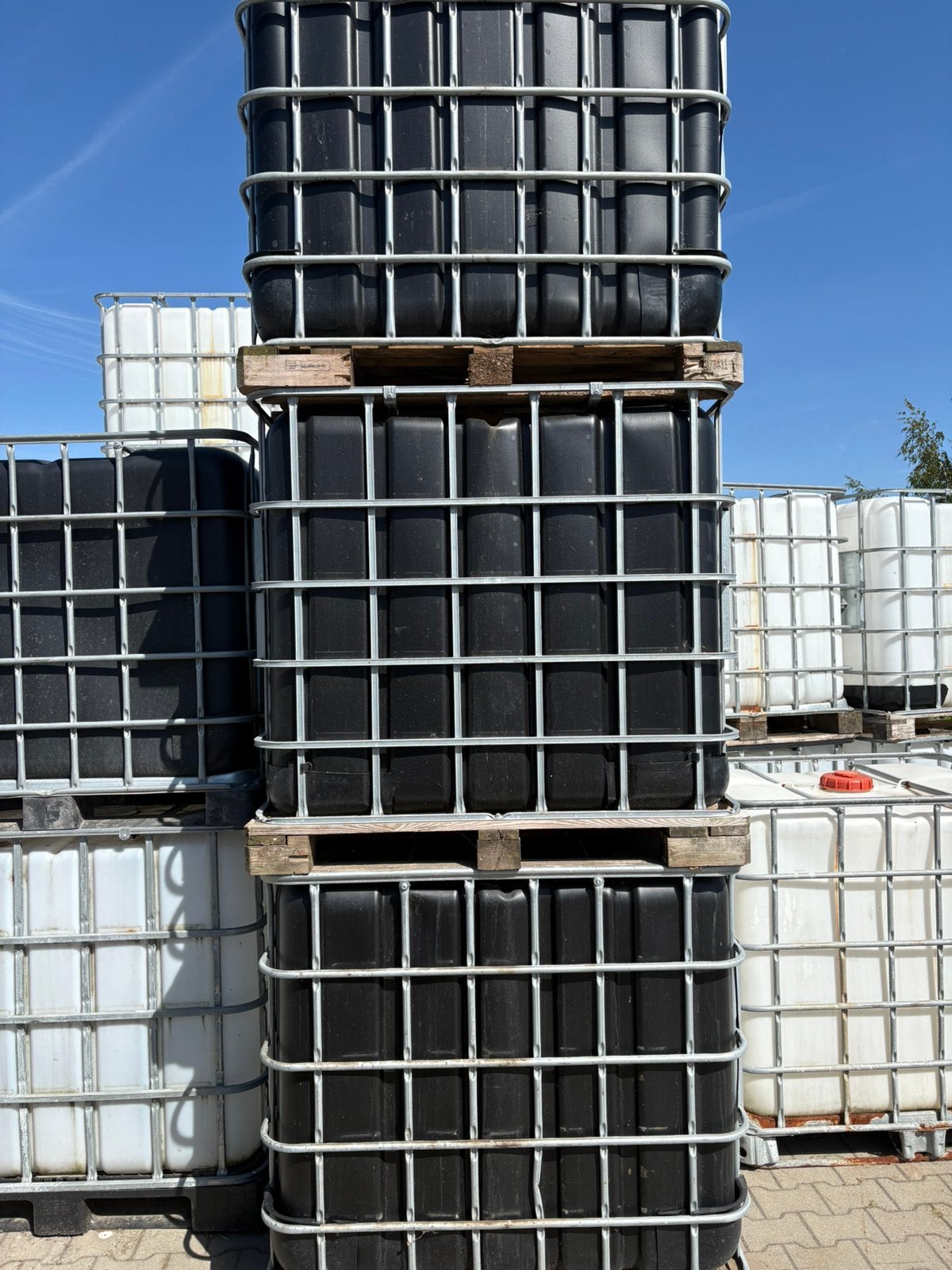 Ibc containers vaten 1000 ltr ZWART, 150 liter of meer, Ophalen, Zo goed als nieuw