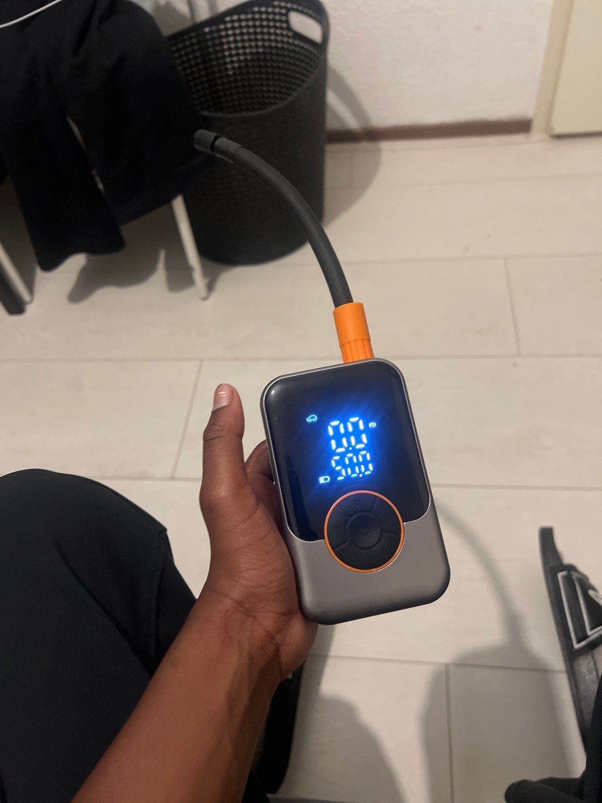 Draagbare elektrische pomp met drukmeter, Ophalen, Drukmeter, Zo goed als nieuw