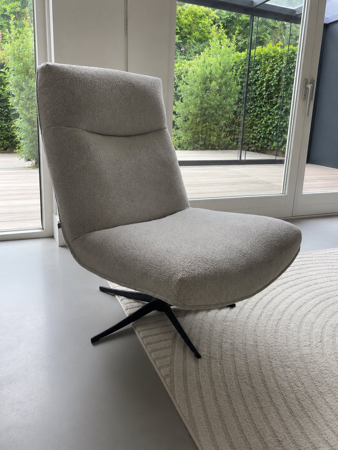 Goossens draaifauteuil - bouclé - zo goed als nieuw, Huis en Inrichting, Fauteuils, Ophalen, Nieuw, Stof, 75 tot 100 cm