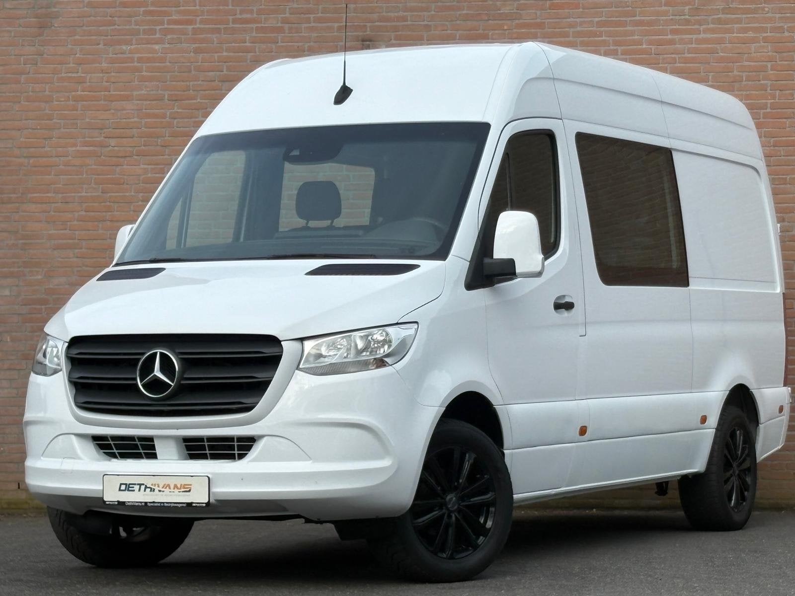 Foto 33 van Mercedes-Benz Sprinter 316CDI 164PK L2H2 Dubbelcabine / 7G-T