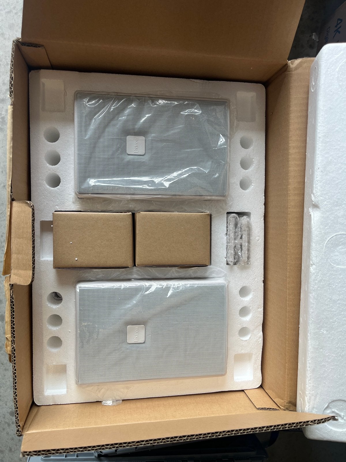 Extron Si3 luidspreker (nieuw), Nieuw, Minder dan 60 watt, Front, Rear of Stereo speakers, Ophalen