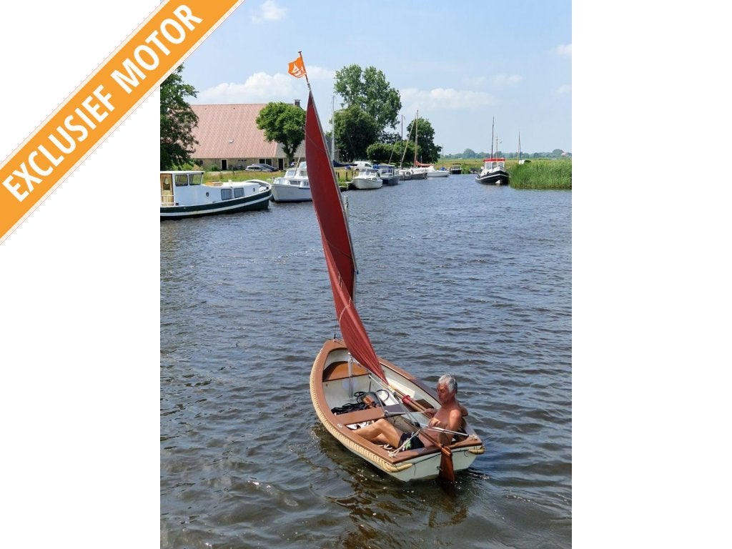 Zeilvlet in goede staat inclusief afdekzeil exclusief motor., Niet ingevuld, Niet ingevuld, Zo goed als nieuw, 2 m