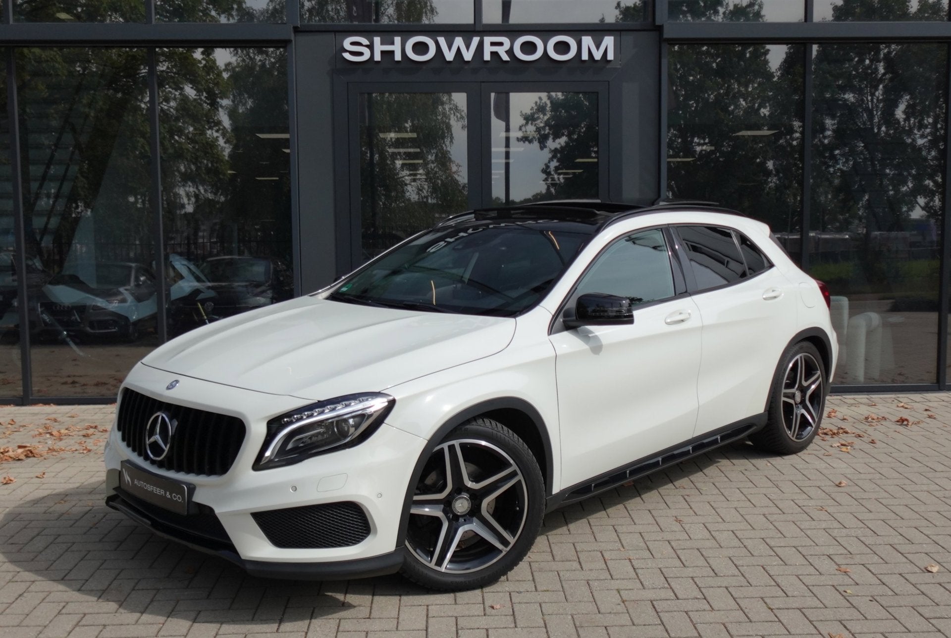 Mercedes-Benz GLA-klasse 250 4Matic Prestige PANO CAM NAVI, Auto's, Automaat, Gebruikt, Zwart, 4 cilinders