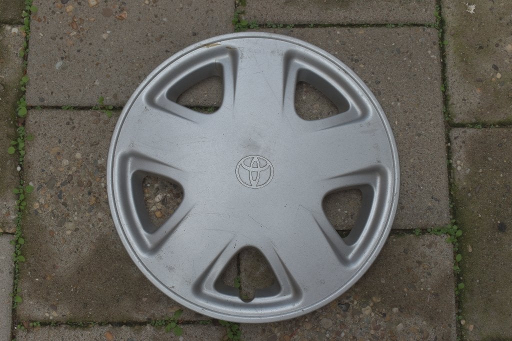 1 losse originele wieldop Toyota Litetace Noah 14 inch, Ophalen of Verzenden, Gebruikt