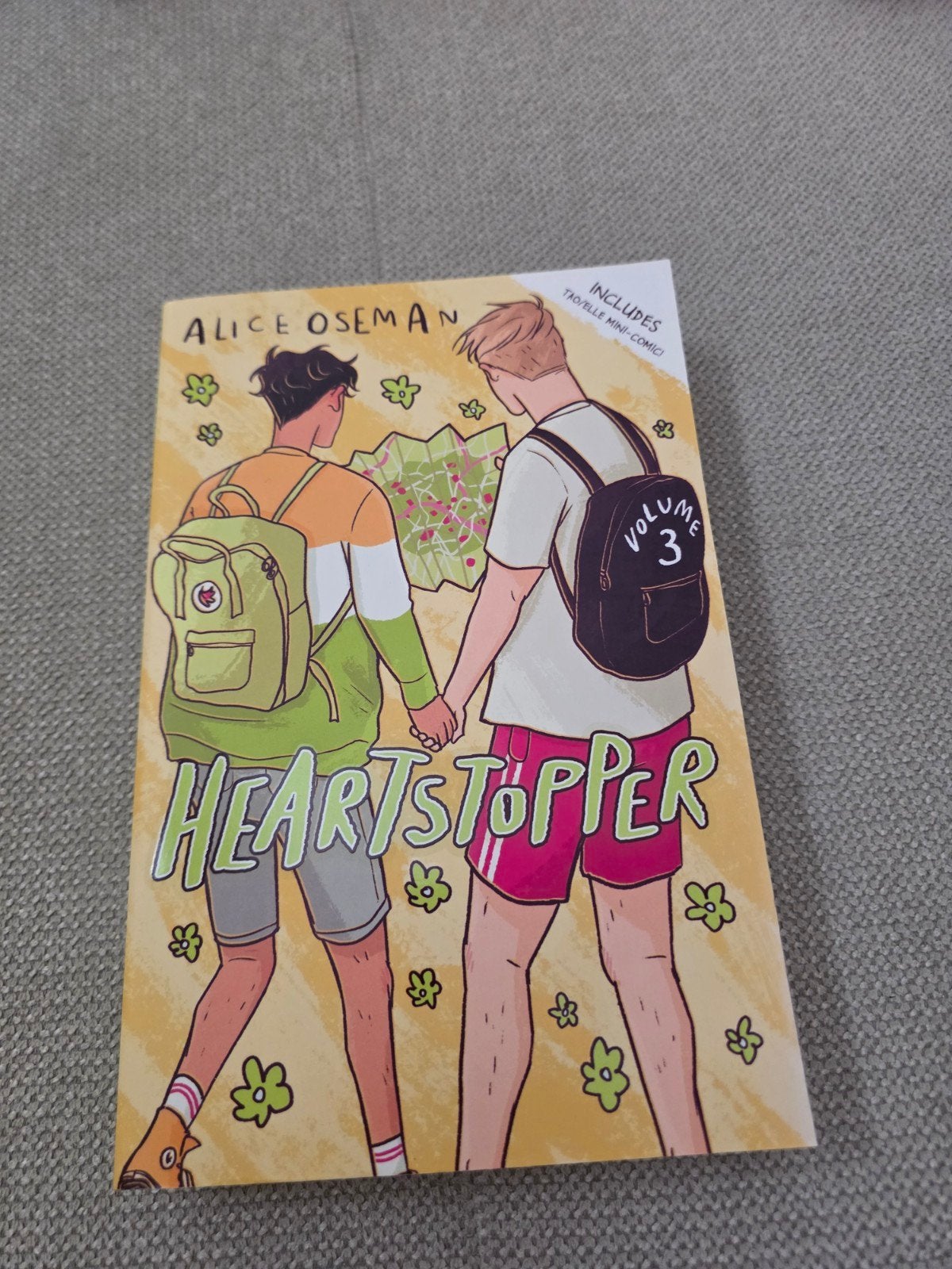 Heartstopper Volume 3 - Alice Oseman (Engels), Ophalen of Verzenden, Zo goed als nieuw, Alice Oseman, Europa overig