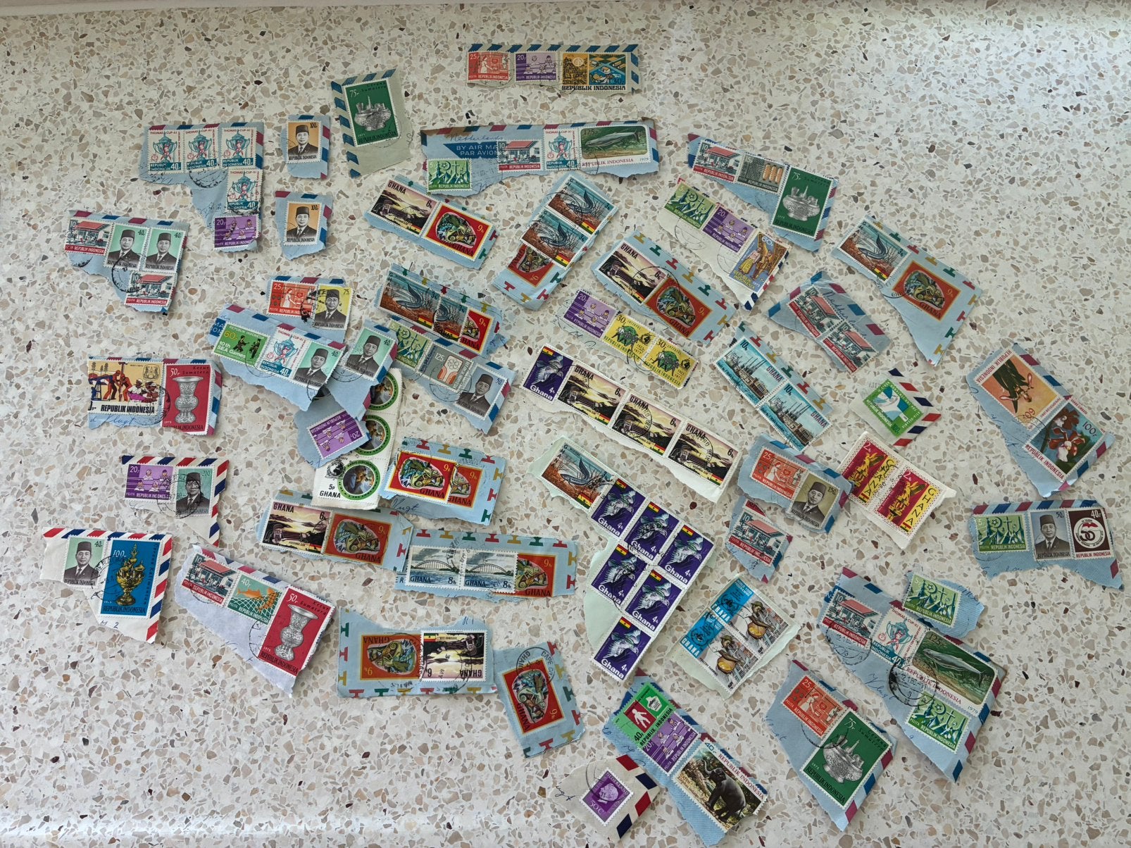 Grote postzegel verzameling Indonesië Ghana, Ophalen of Verzenden, Gestempeld