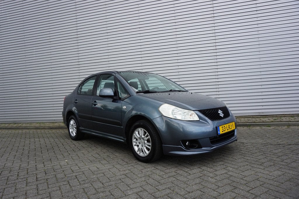 Suzuki SX4 1.6 Exclusive Airco / Elektr. ramen / Parkeersens, Auto's, Suzuki, Elektrische ramen, Gebruikt, 4 cilinders, 49 €/maand