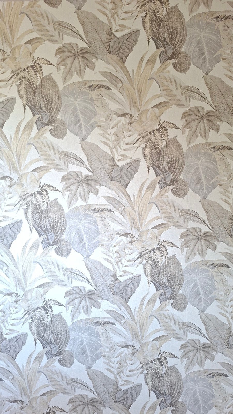 Behang, jungle, patroon. deels Nieuw!, Ophalen, Vliesbehang, Beige, Bladeren