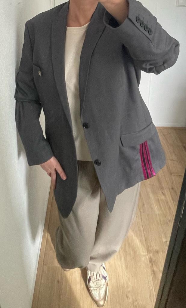 Gerestylde blazer roze Adidas strepen onesize (38-44), Maat 38/40 (M), Ophalen of Verzenden, Zo goed als nieuw, Jasje