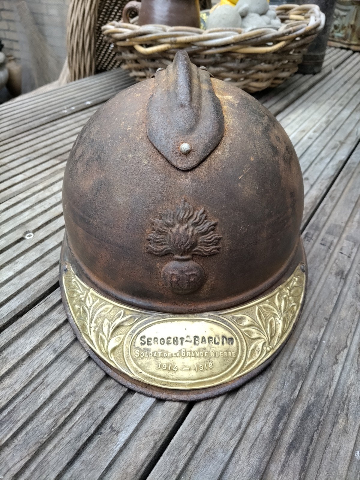 Antieke Franse Adrian helm WOI - Op naam., Verzamelen, Ophalen of Verzenden, Landmacht, Overige gebieden, Helm of Baret