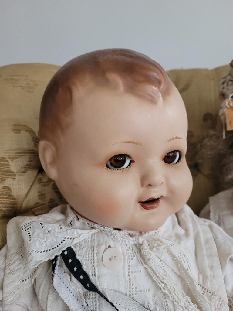 Antieke babypop met glazen draaibare ogen, Verzamelen, Poppen, Zo goed als nieuw, Pop, Ophalen of Verzenden